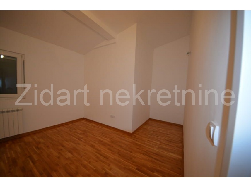Квартира, 688 м², 138 000$ — FAKTOR